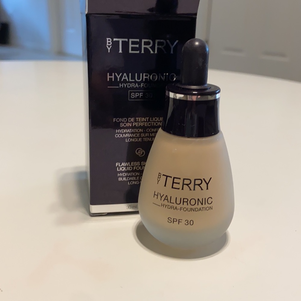 ByTerry Hyaluronic Hydra-Foundation 200N (SPF 30)